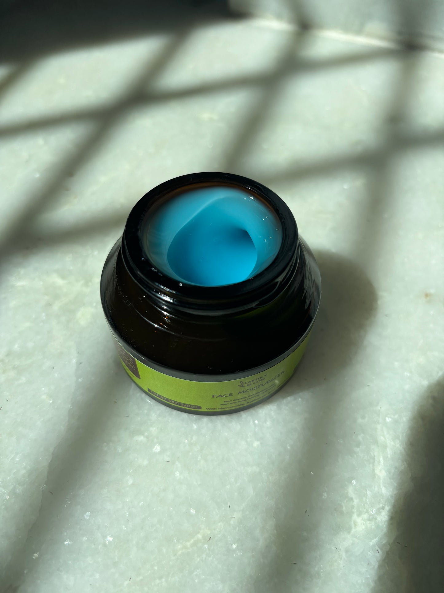 Gel-Based Oil-Free Moisturiser – Lightweight, Deep Hydration